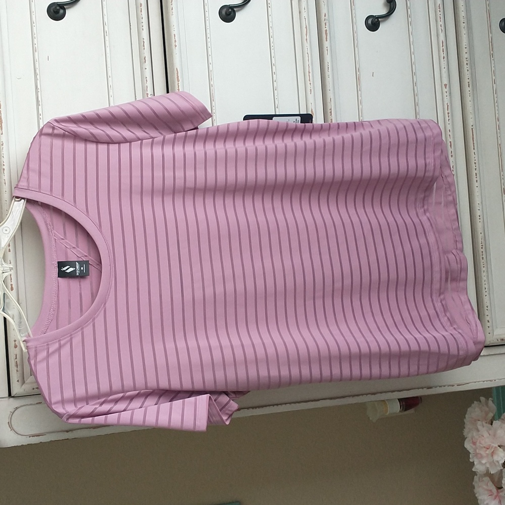 NWT Skechers Shadow Tee, size M, Mauve stripe, polyester